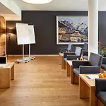 Hotel Der Gruene Baum Mountain Boutique