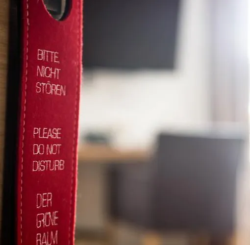 Der Gruene Baum Mountain Boutique