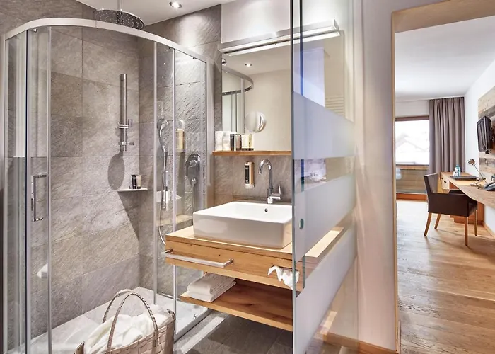 Hotel Der Gruene Baum Mountain Boutique 4*