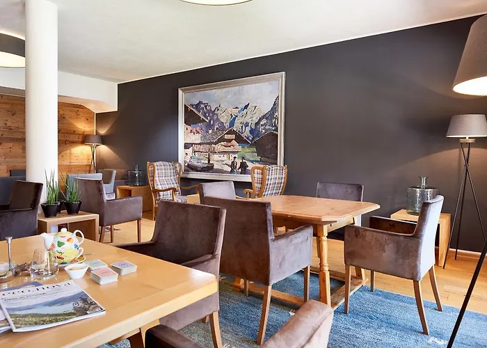 Hotel Der Gruene Baum Mountain Boutique 4*