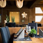 酒店 Der Gruene Baum Mountain Boutique 埃尔瓦尔德