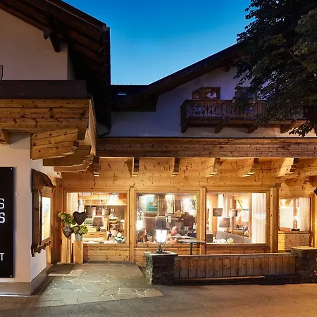 Der Gruene Baum Mountain Boutique Szálloda