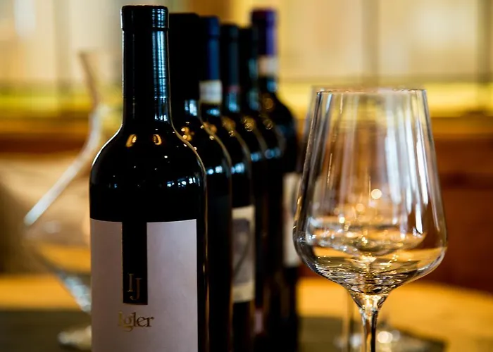 Der Gruene Baum Mountain Boutique